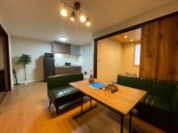 Apartamento de 2 dormitorios con balcón