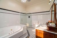 Luxus-Suite mit Whirlpool