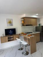 Brand new studio in University district AC WiFi - B&B Cali