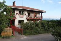 Pensión Tximistarri - B&B