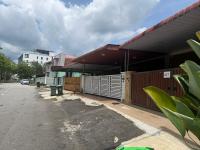 Nasrin Homestay Kota Kenari Kulim - Ferienwohnung Kulim