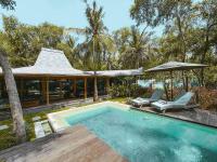 Villa Harimau-Original Joglo style 3B with pool - B&B Gili Trawangan