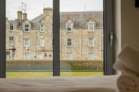 Square Green - No 13 Balcony - B&B Saint Andrews