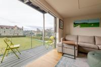 Square Green - No 13 Balcony - B&B Saint Andrews