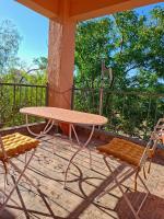Faidras House 1 - Bed and Breakfast Artémida