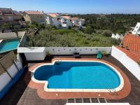 Sunny Studio with Pool Access - Beach & City 5 min - B&B Figueira da Foz