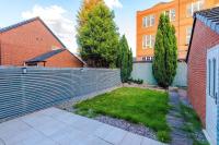 Vidale Court 2, Paprika Close- 4 bedrooms sleeps 7 - B&B Manchester