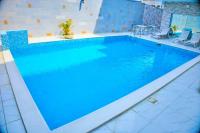 Studio américain Confort avec piscine - Bed and Breakfast Abidjan
