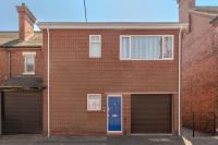 Cube House - B&B Stoke-on-Trent