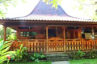 Lovina Beachhouse Villas - B&B