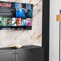 Stylish Two-Bedroom Apartment - Juliet Balcony - Parking - Netflix 419S - Chambres d'hôtes Birmingham