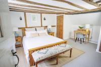 Historic Wren Cottage Central Marlborough - B&B Marlborough
