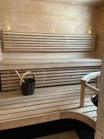 Villa Loiste Himos Chalet with Hot Tub - B&B Jämsä