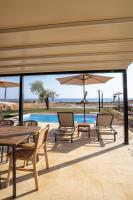 Ikies Fari - B&B Limniónas