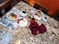 The Bridge to Ecuador - B&B Quito