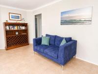 Leafy Retreat - spacious holiday home near harbour - B&B Ulladulla