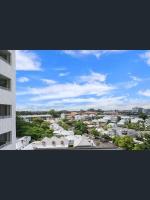 Bright CBD 2 bedroom resort-style escape - B&B Brisbane
