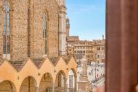 Santa Croce Penthouse, 2 Bedrooms with a View of the Basilica - Ferienwohnung Florenz