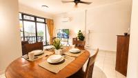 Noble Villa Condo Georgetown City Centre Macalister 3 BR 3 free CP - B&B George Town