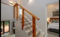 Sanlameer, Modern 3 Bed, Sleep 6, Walk to Beach & Hotel - B&B Southbroom
