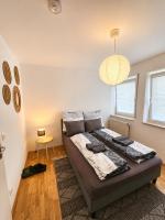 Comfortable Two Room Apartment with Balcony - Bed and Breakfast Dresden