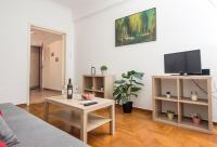 Sunny 1bd apartment just 1minute to Acropolis - B&B Atene