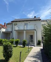Oliva Apartman - B&B Bük