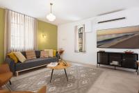 Ora's alley 3Bdrm apartment with balcony - Bed and Breakfast Jeruzalem