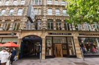 Modern Cardiff city apartment, the best location - Chambres d'hôtes Cardiff