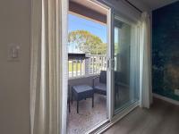 Beachside 2BR Condo, 2 King Beds , Near Disney - B&B Seal Beach