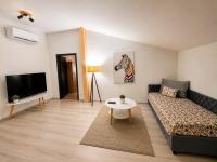 Vrátnica II by Cañas Apartments - free private parking spaces - Ferienwohnung Rimavská Sobota