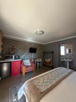 Platteland Gastehuis - Home away from home - B&B Jan Kempdorp