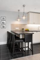 Luxury Belfast City Centre 2-Bedroom Apartments - Stay in the Historic Linen Quarter with Free Parking - B&B Belfast
