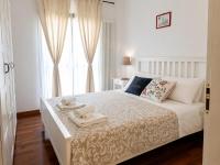 The Red Suite in Florence with Free Parking - Ferienwohnung Florenz