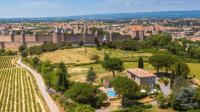 L'écrin de la Cité, Grand Panorama, vue unique sur les remparts de Carcassonne - Chambres d'hôtes Carcassonne