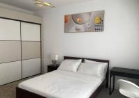 Golf Front Apartment B1, Airconditioned, Furnished , Pickup, 5 minutes Convention Centre - Bed and Breakfast Kigali