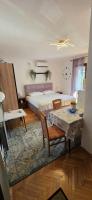 Apartman Stari Grad Romeo - Ferienwohnung Stari Grad (Insel Hvar)