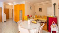 Stone & Story apartment - Near Krka National Park - B&B Drniš