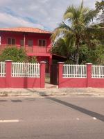 Casa com quintal, churrasqueira, 300 metros da praia de Cordeirinho, vaga de garagem para 2 carros, capacidade para 6 hóspedes e ônibus de graça - B&B Maricá
