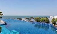 The Patio Bangsean - Wonder Room Studio - B&B Ban Bang Saen