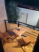 Bujtina Topi -Wooden villa among olive grooves - B&B Draç