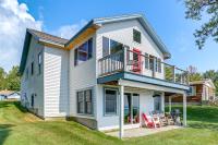 Lakefront Family Getaway on Willsboro Point! - B&B Willsboro