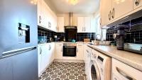 2 Bedroom Apartment with Balcony Westbourne Grove - B&B Londra