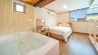 Gapyeong Arom Spa Pension - B&B Gapyeong