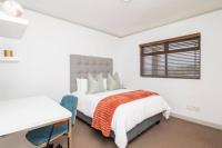 Lovely 2 Bed In Claremont - B&B Città del Capo