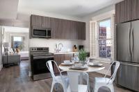 Stylish 2BR Retreat in Vibrant Gaslamp - B&B San Diego