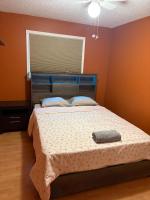 Peaceful Room twenty km from Airport Room Two - B&B Edmonton