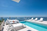 Villa de lujo. Infinity Pool y vista 360º de Nerja - B&B Nerja