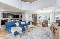 Lakefront 5BR Family Resort Pool Home Near Disney - Bed and Breakfast Kissimmee