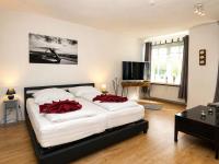 fewo1846 - Koje Sansibar - urige Altbauwohnung im EG für max 3 Personen am Hafen - B&B Flensburg